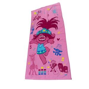 Trolls pink beach bath towel euc like new poppy flower Terry like material